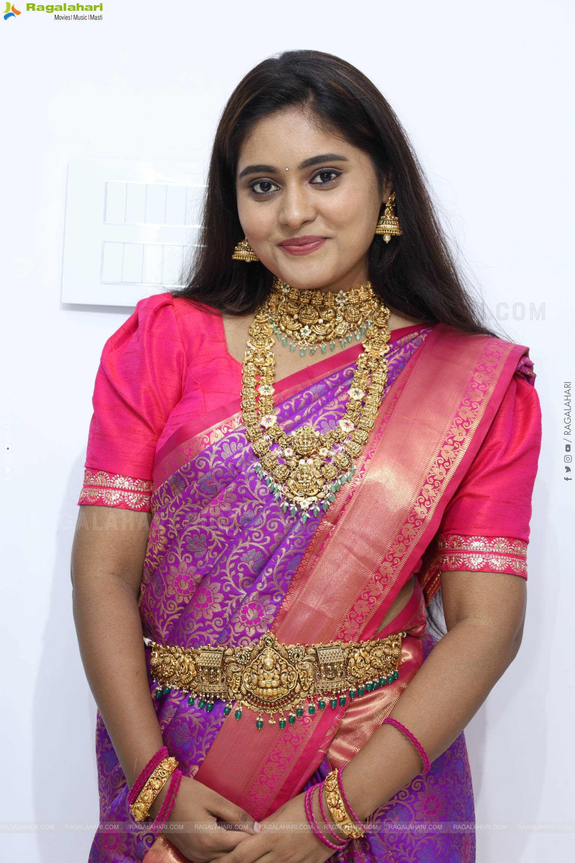 Bindhu Krishna Latest Stills, HD Gallery