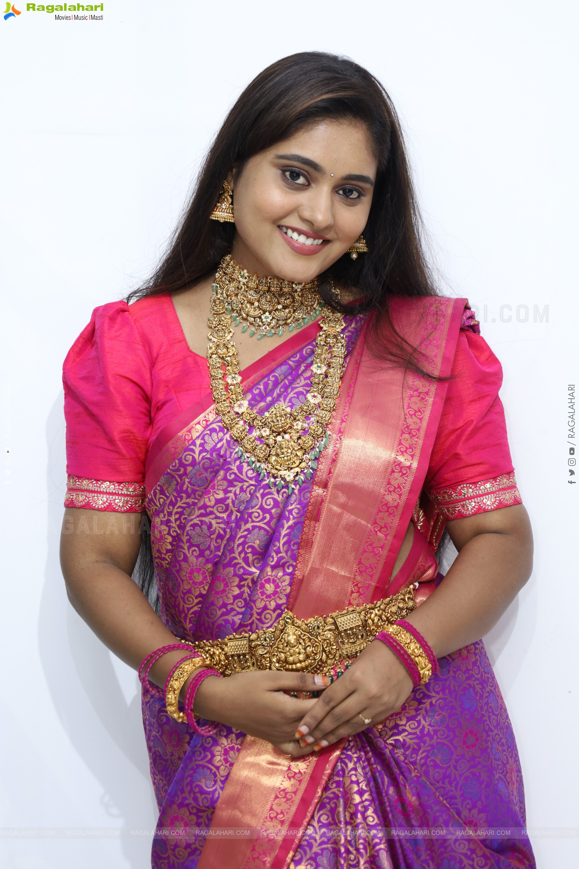 Bindhu Krishna Latest Stills, HD Gallery