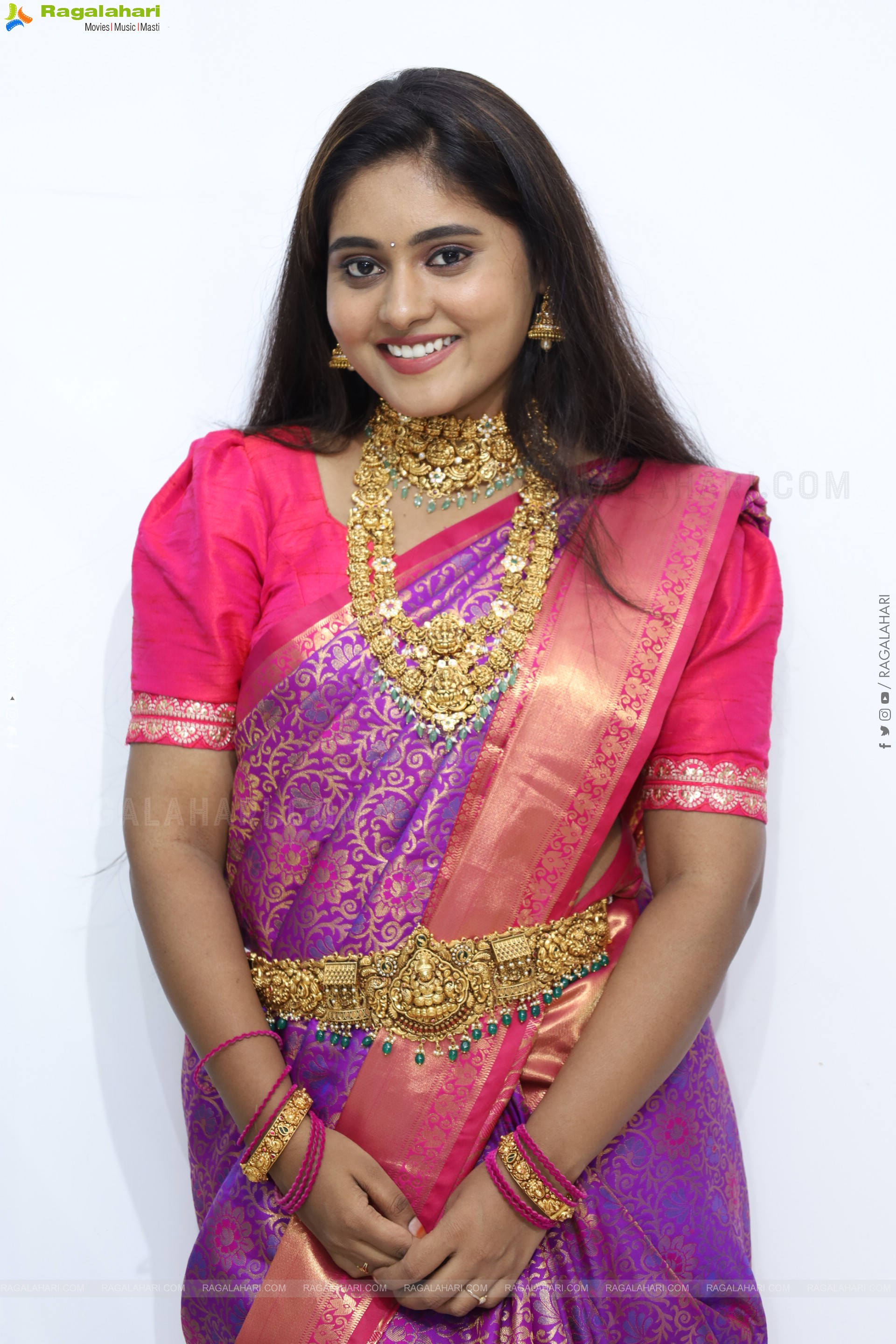 Bindhu Krishna Latest Stills, HD Gallery