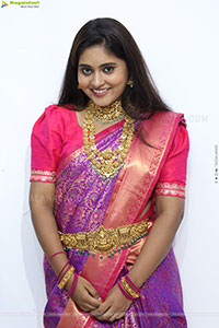 Bindhu Krishna Latest Stills, HD Gallery 