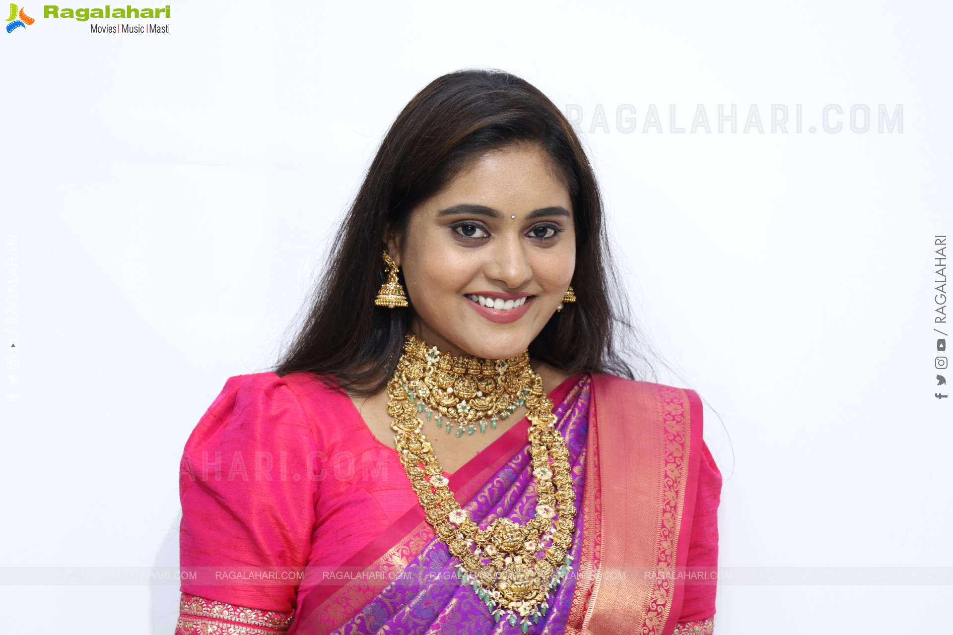 Bindhu Krishna Latest Stills, HD Gallery