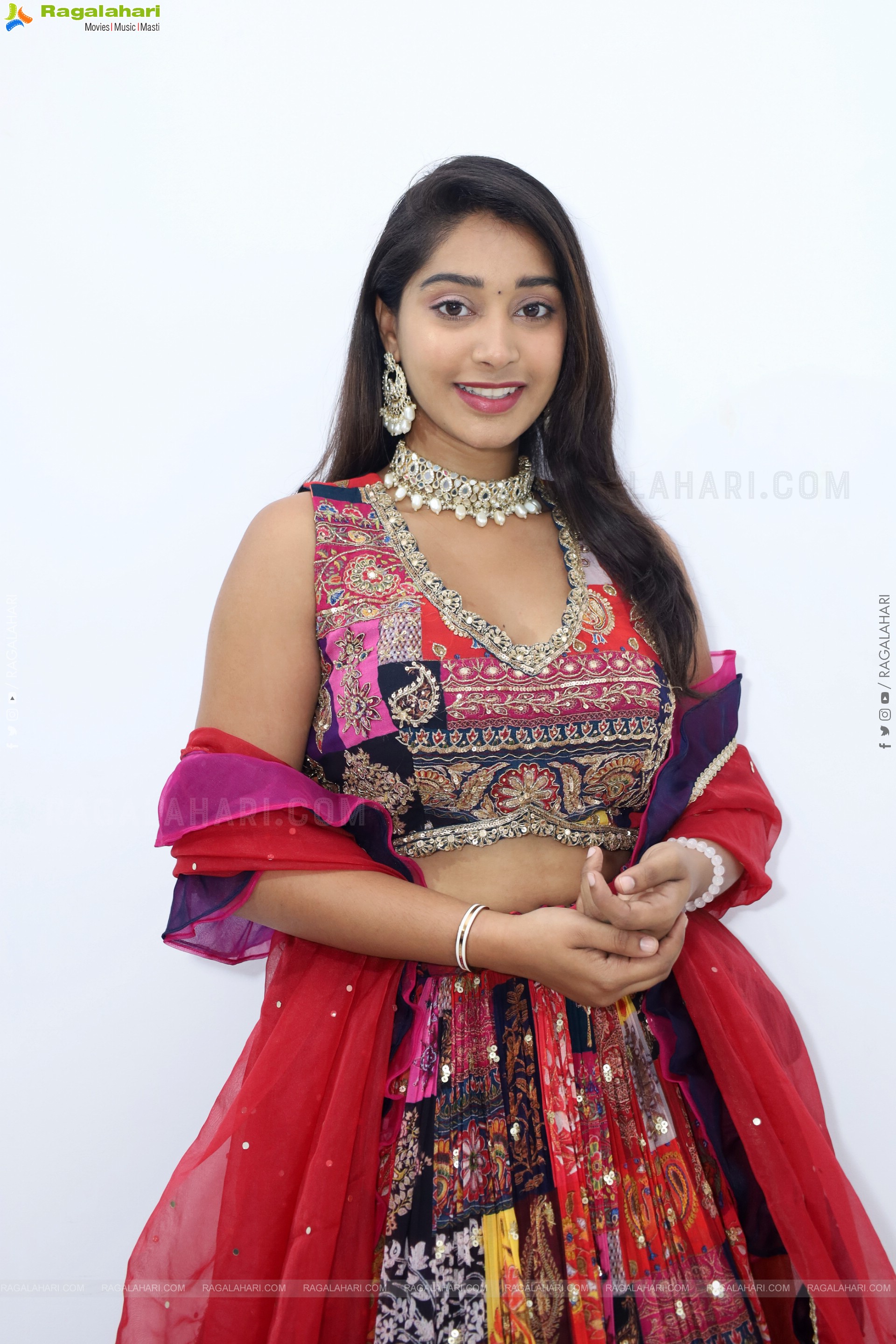 Chandu Charms Latest HD Stills, Photo Gallery