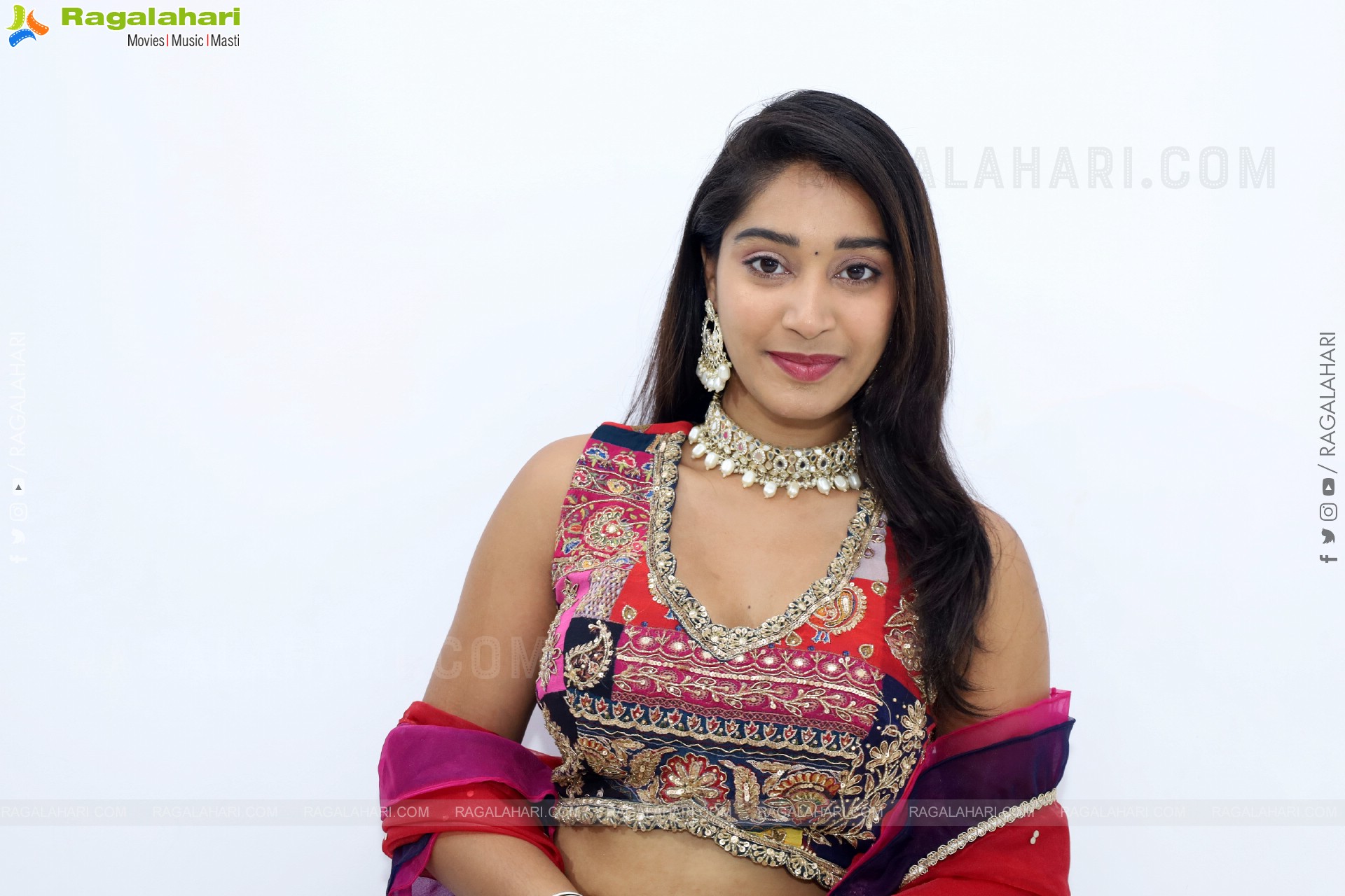 Chandu Charms Latest HD Stills, Photo Gallery