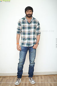 Gopichand at Viswam Movie Interview, HD Gallery