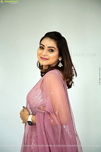 Kashvi stills at Veekshanam Pre-Release Event