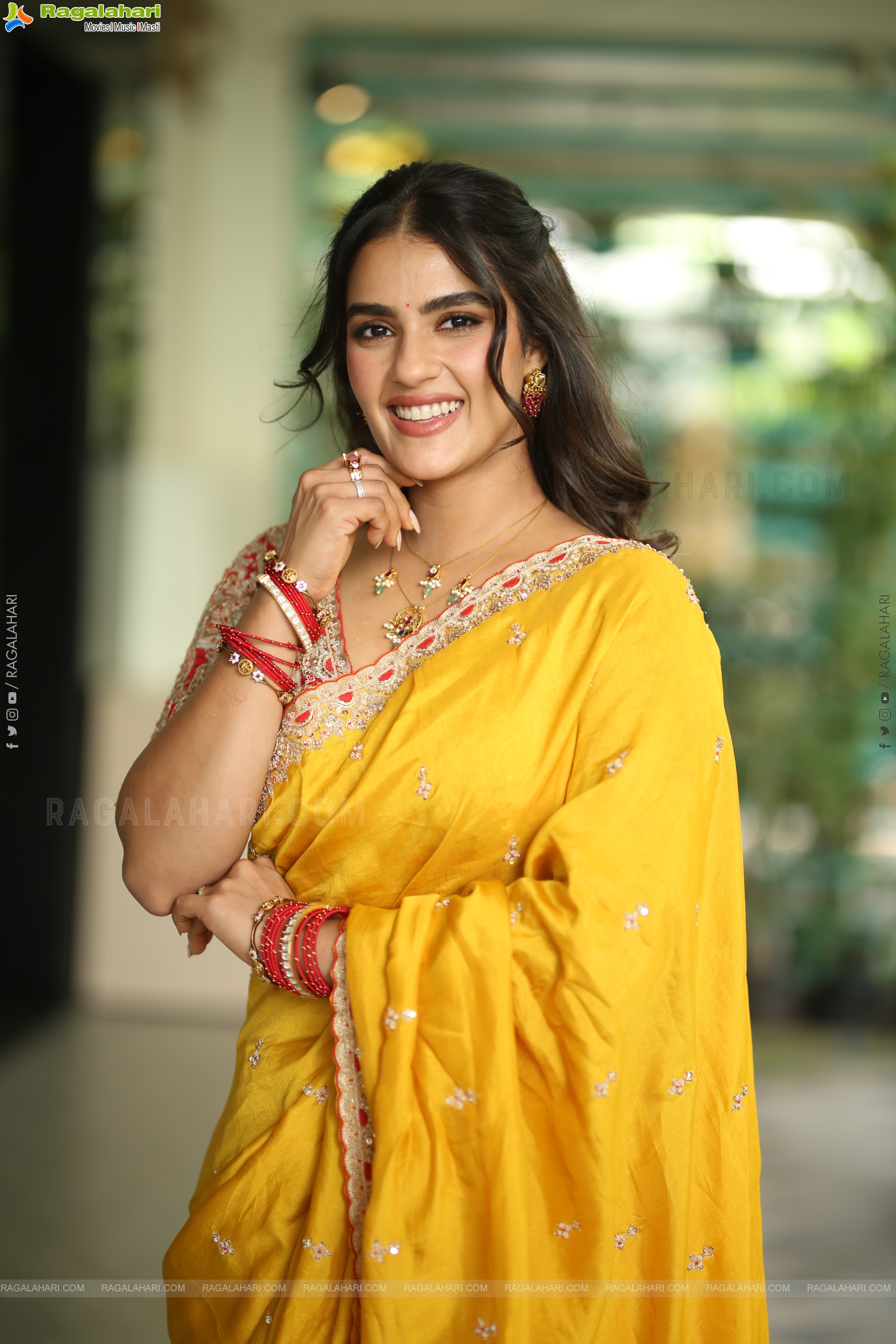 Kavya Thapar at Viswam Interview, HD Gallery