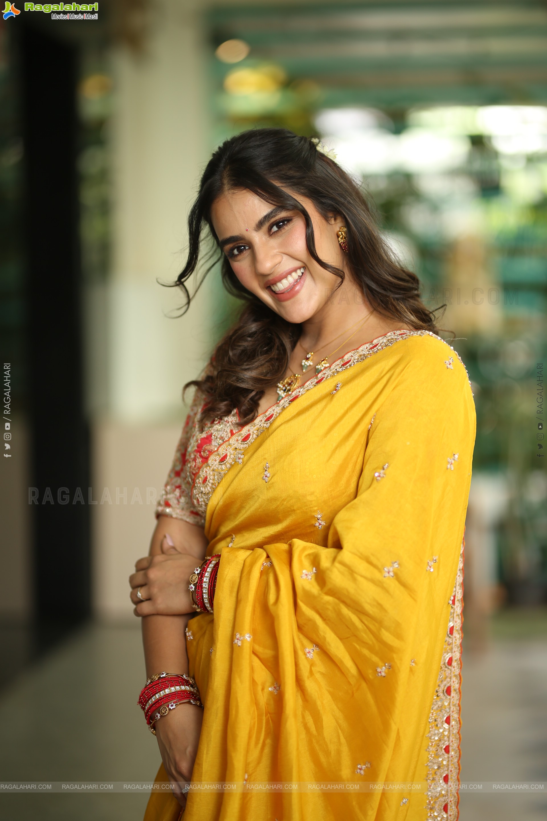 Kavya Thapar at Viswam Interview, HD Gallery