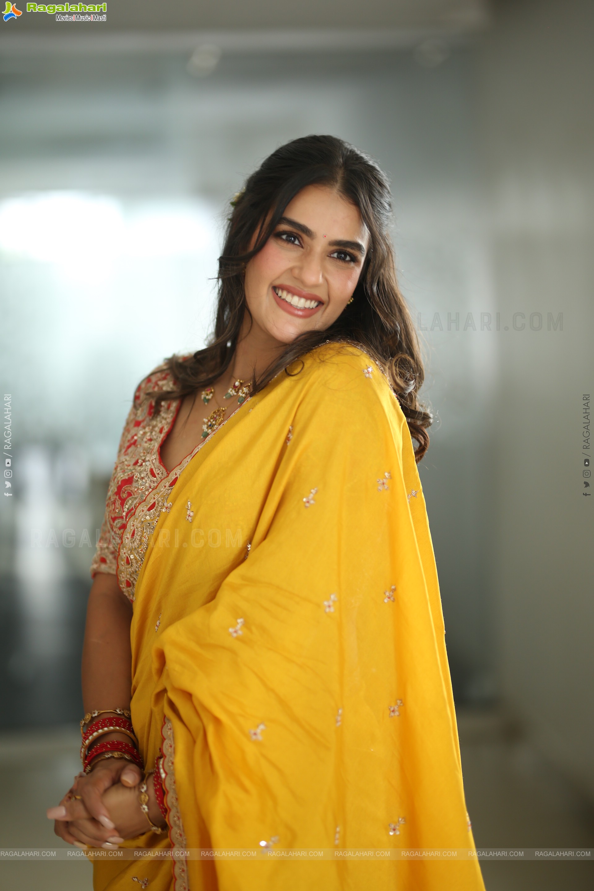 Kavya Thapar at Viswam Interview, HD Gallery