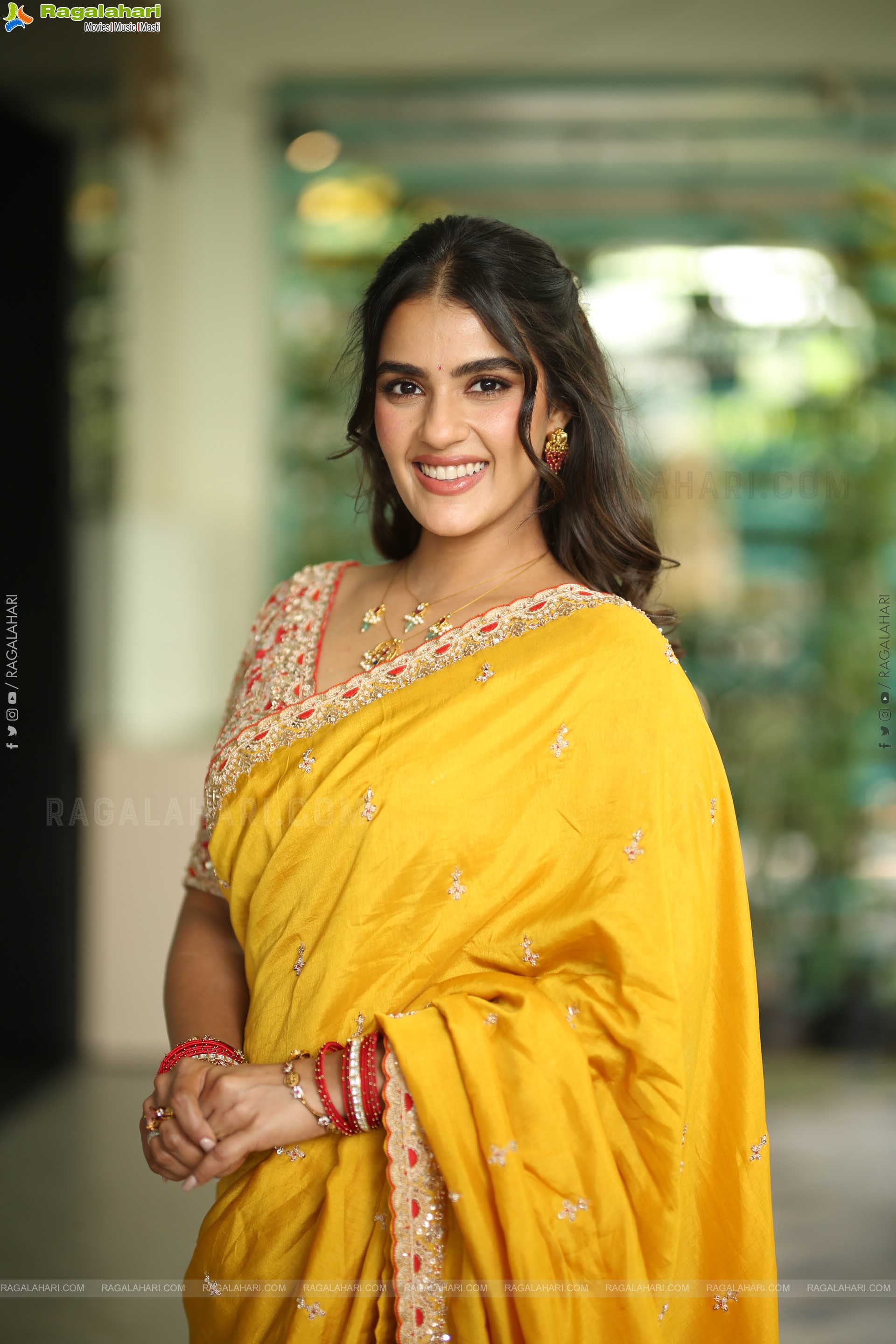 Kavya Thapar at Viswam Interview, HD Gallery