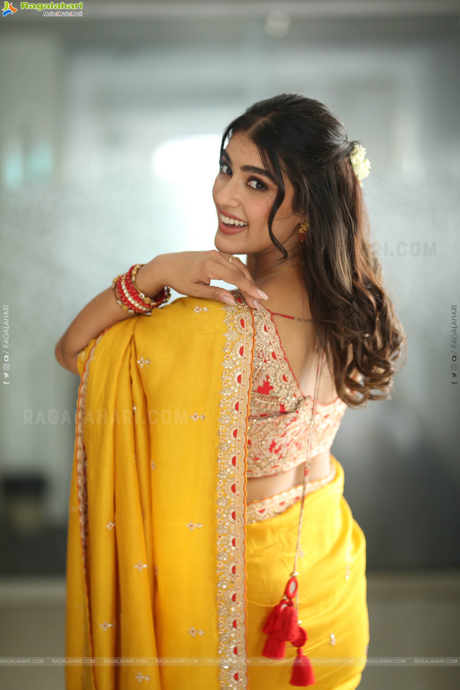 Kavya Thapar at Viswam Interview, HD Gallery