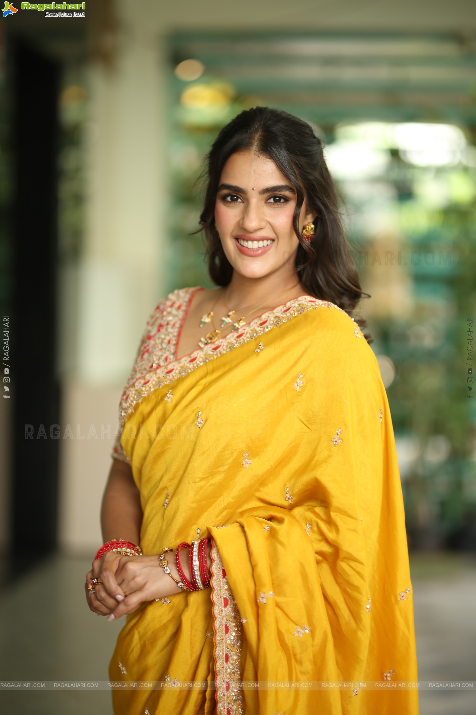 Kavya Thapar at Viswam Interview, HD Gallery