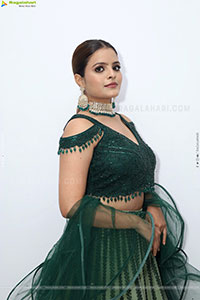 Kusumm Latest HD Stills, Photo Gallery 