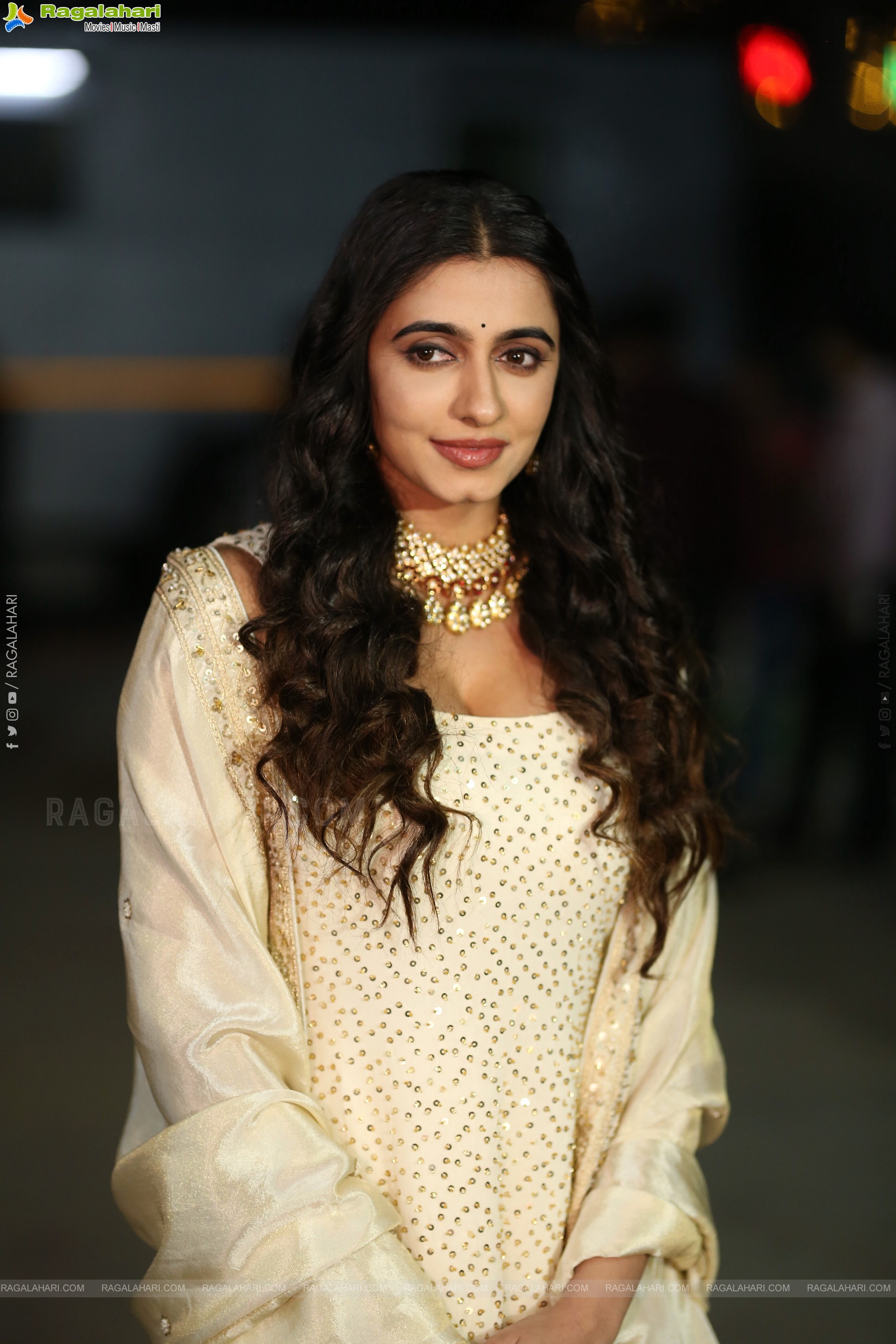 Maanasa Choudhary at Lucky Baskhar Pre Release Event, HD Gallery