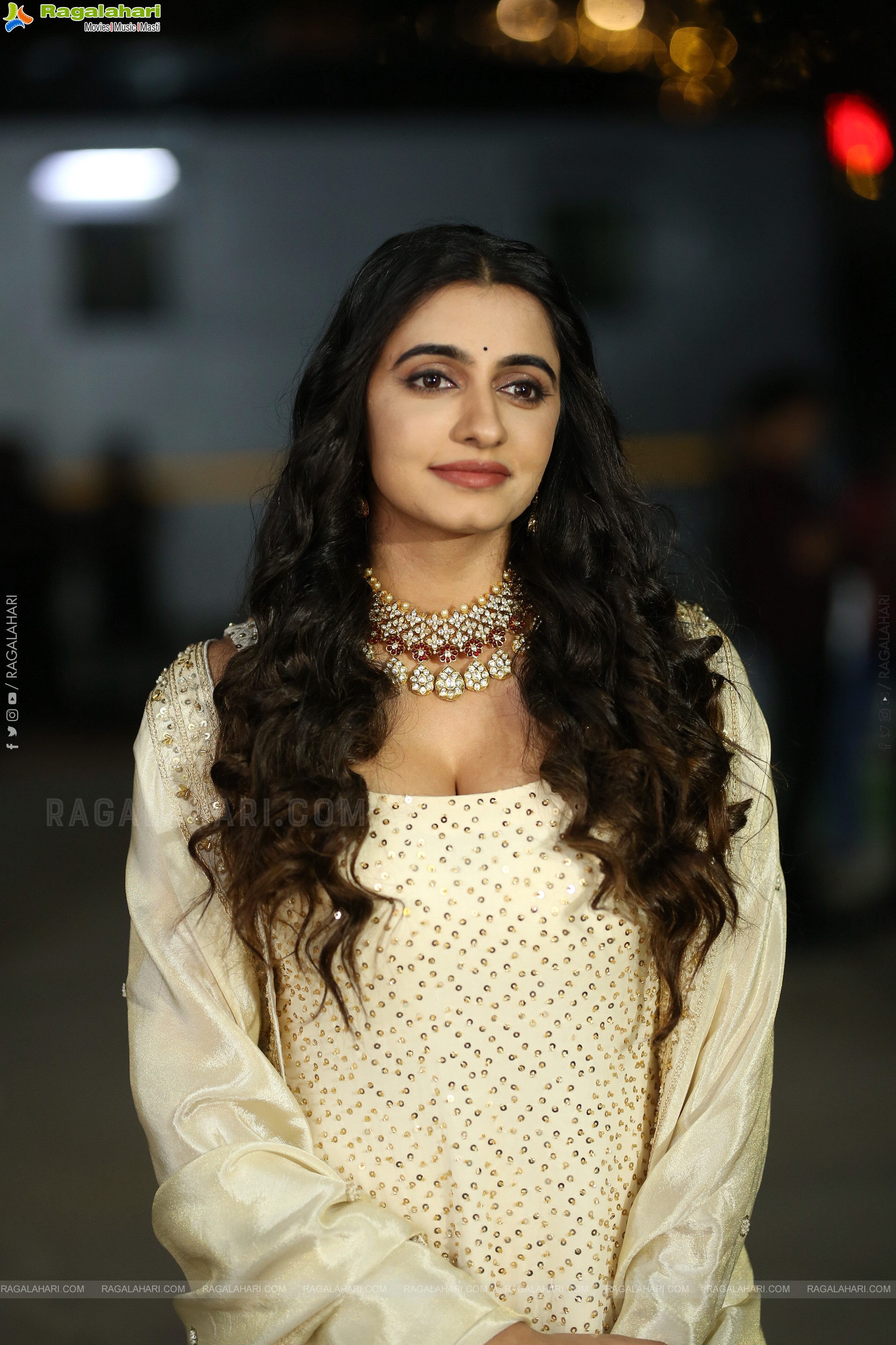 Maanasa Choudhary at Lucky Baskhar Pre Release Event, HD Gallery