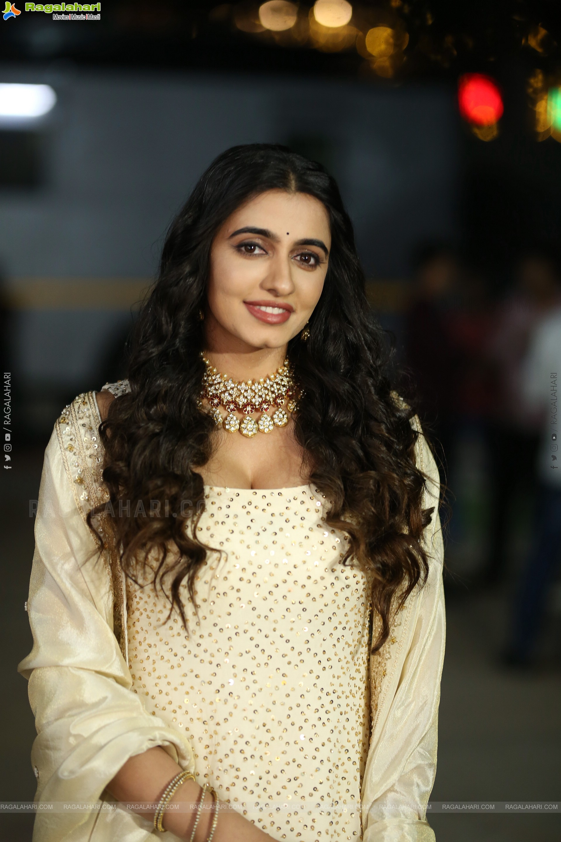 Maanasa Choudhary at Lucky Baskhar Pre Release Event, HD Gallery