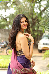 Manasa Varanasi at Devaki Nandana Vasudeva Press Meet