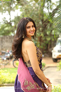 Manasa Varanasi at Devaki Nandana Vasudeva Press Meet