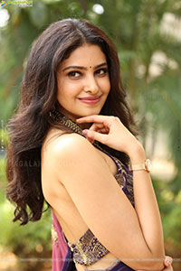 Manasa Varanasi at Devaki Nandana Vasudeva Press Meet