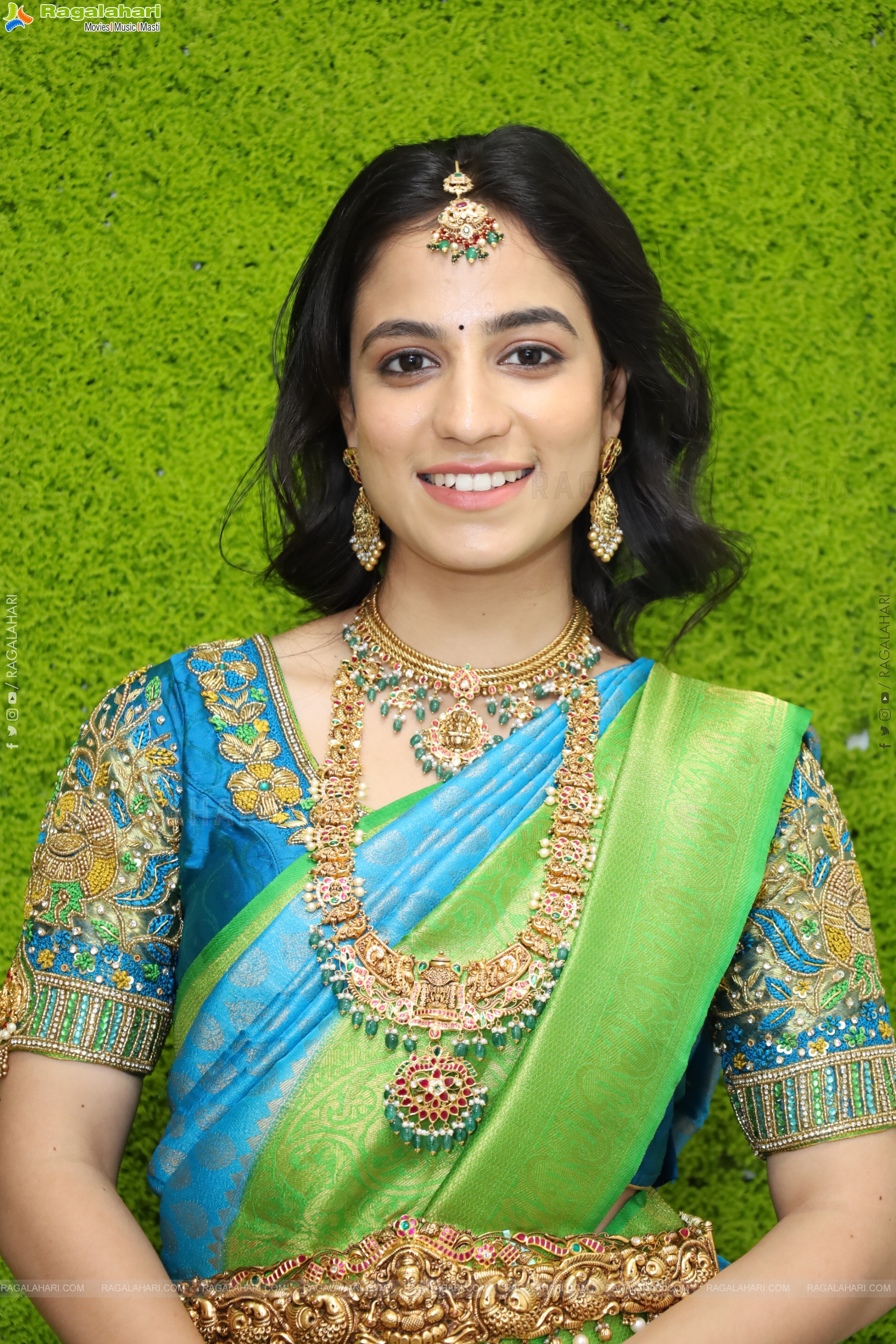 Mounika Dakoju at Manepally Jewellers Wedding Collections Launch, HD Gallery