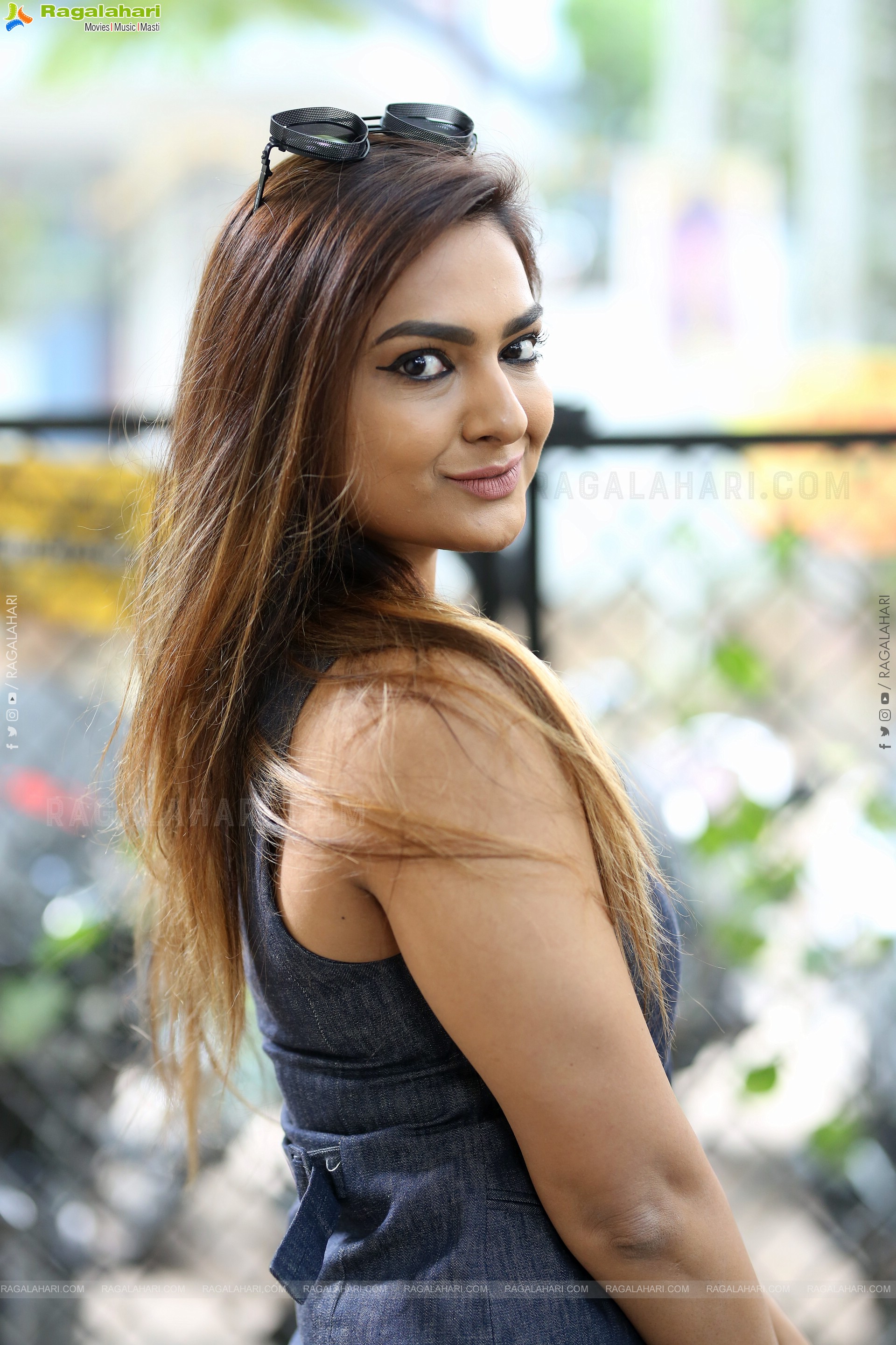 Neha Deshpande at O Andala Rakshasi Press Meet, HD Gallery