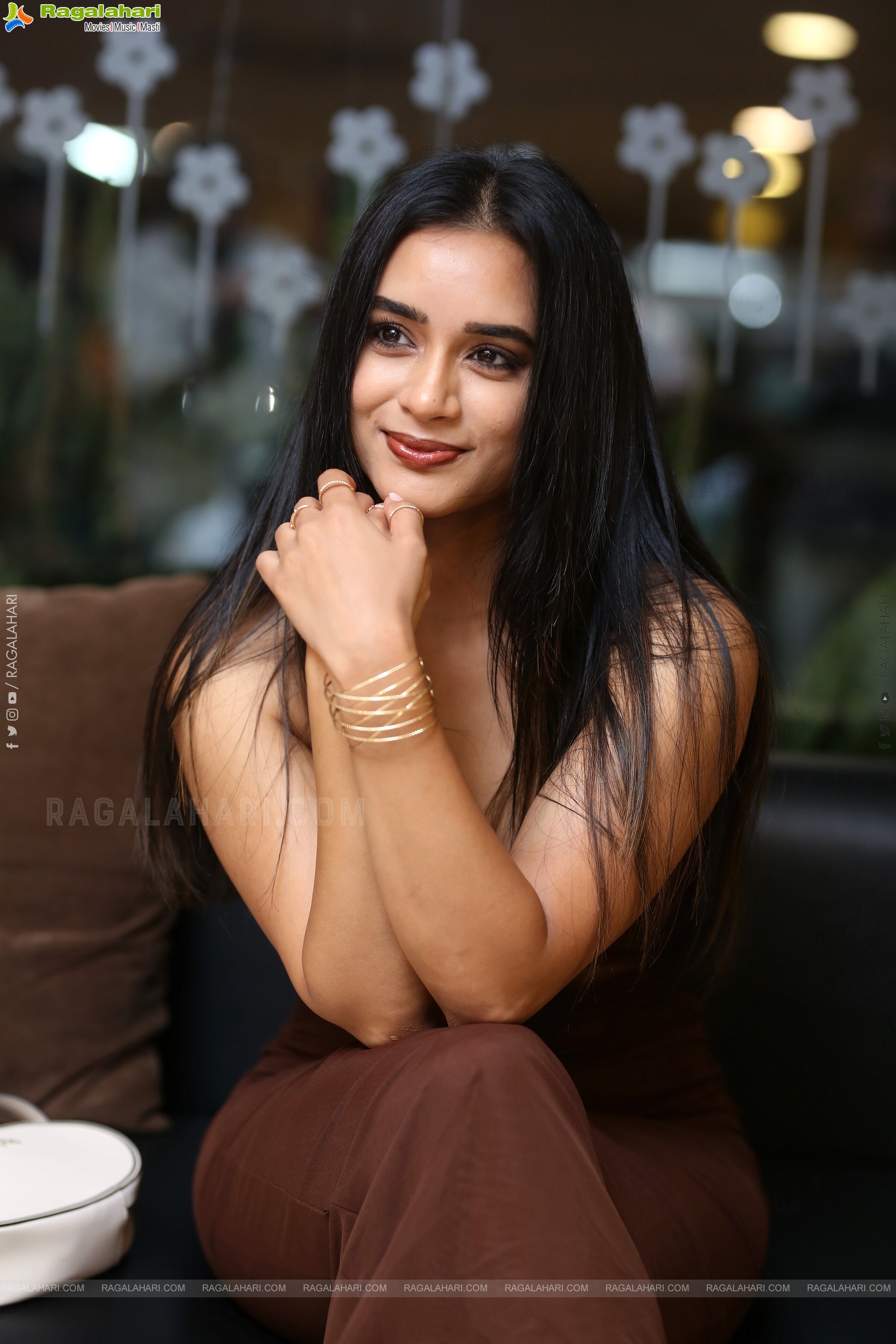 Neha Krishnan Latest Stills, HD Gallery