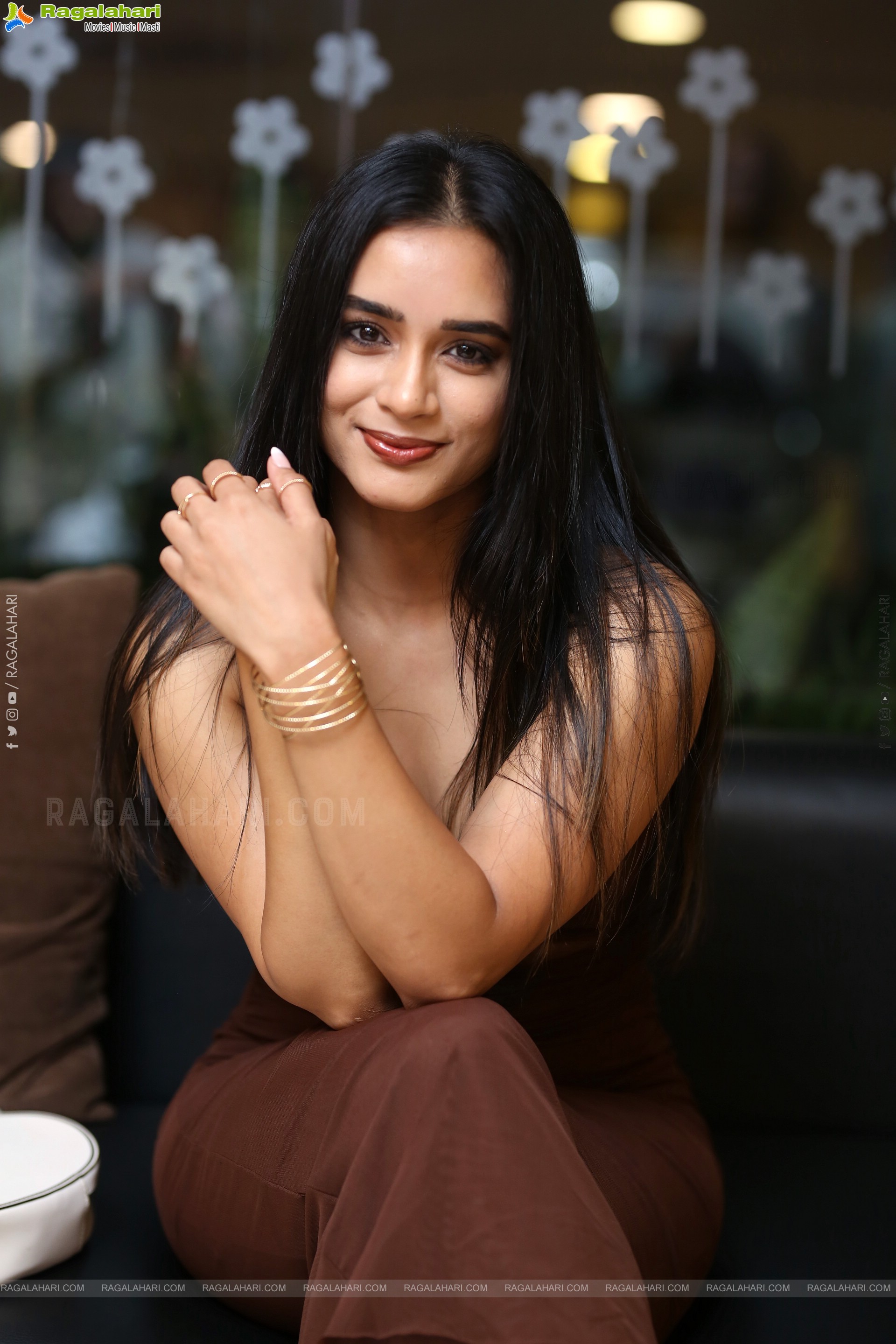 Neha Krishnan Latest Stills, HD Gallery