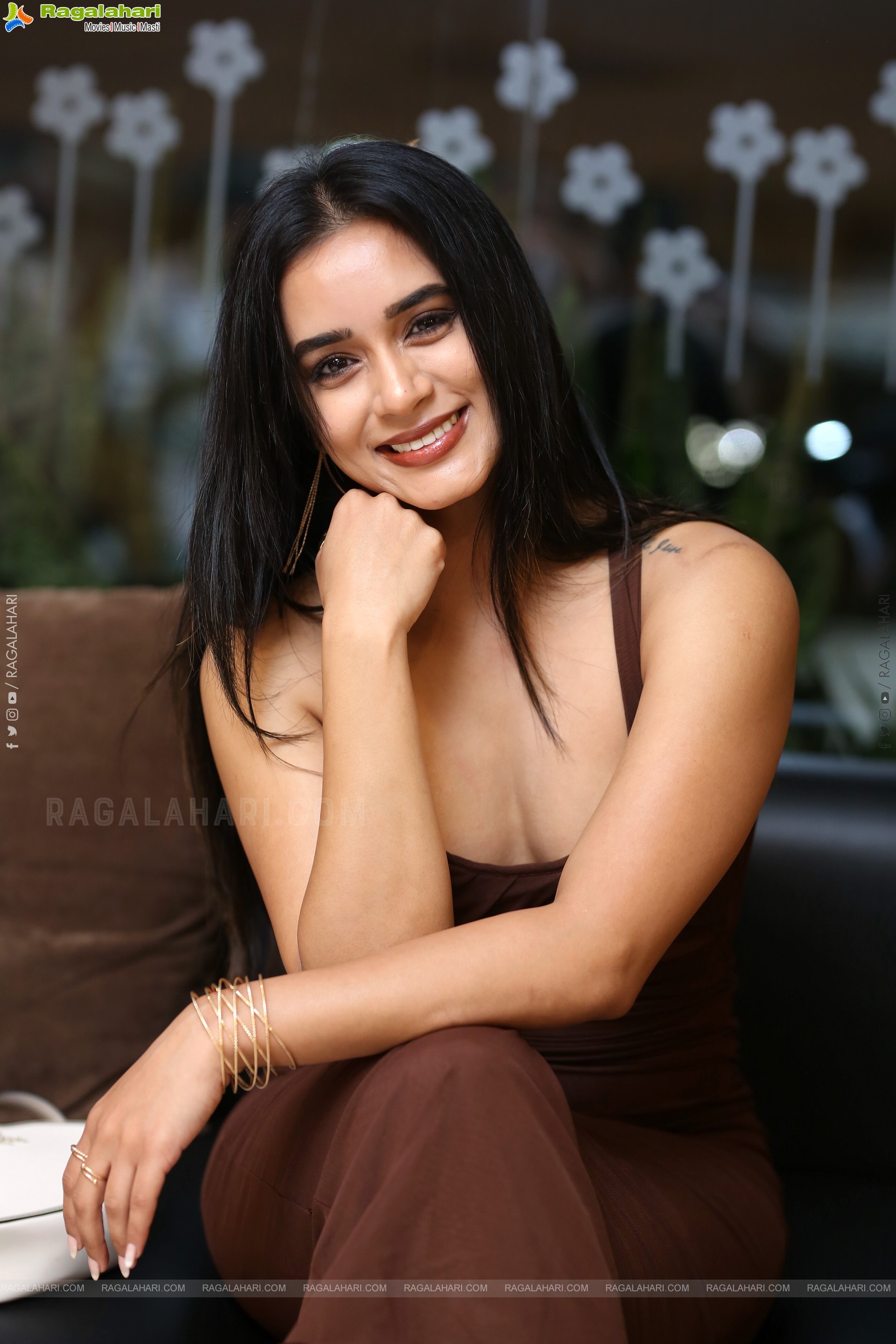 Neha Krishnan Latest Stills, HD Gallery