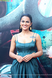 Shraddha Srinath at Mechanic Rocky Trailer Launch Event