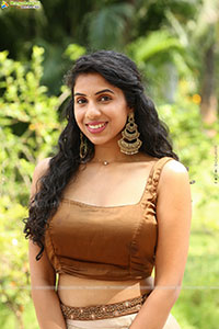 Sravanthi Prattipati at Rahasyam Idam Jagath Press Meet