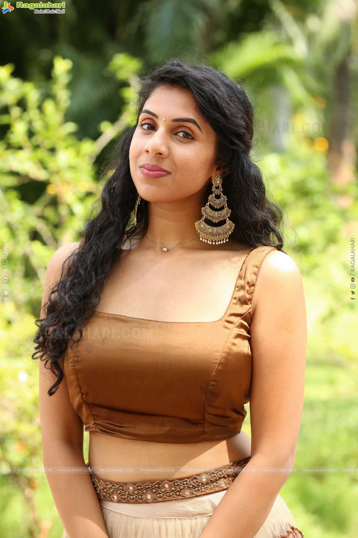 Sravanthi Prattipati at Rahasyam Idam Jagath Press Meet, HD Gallery