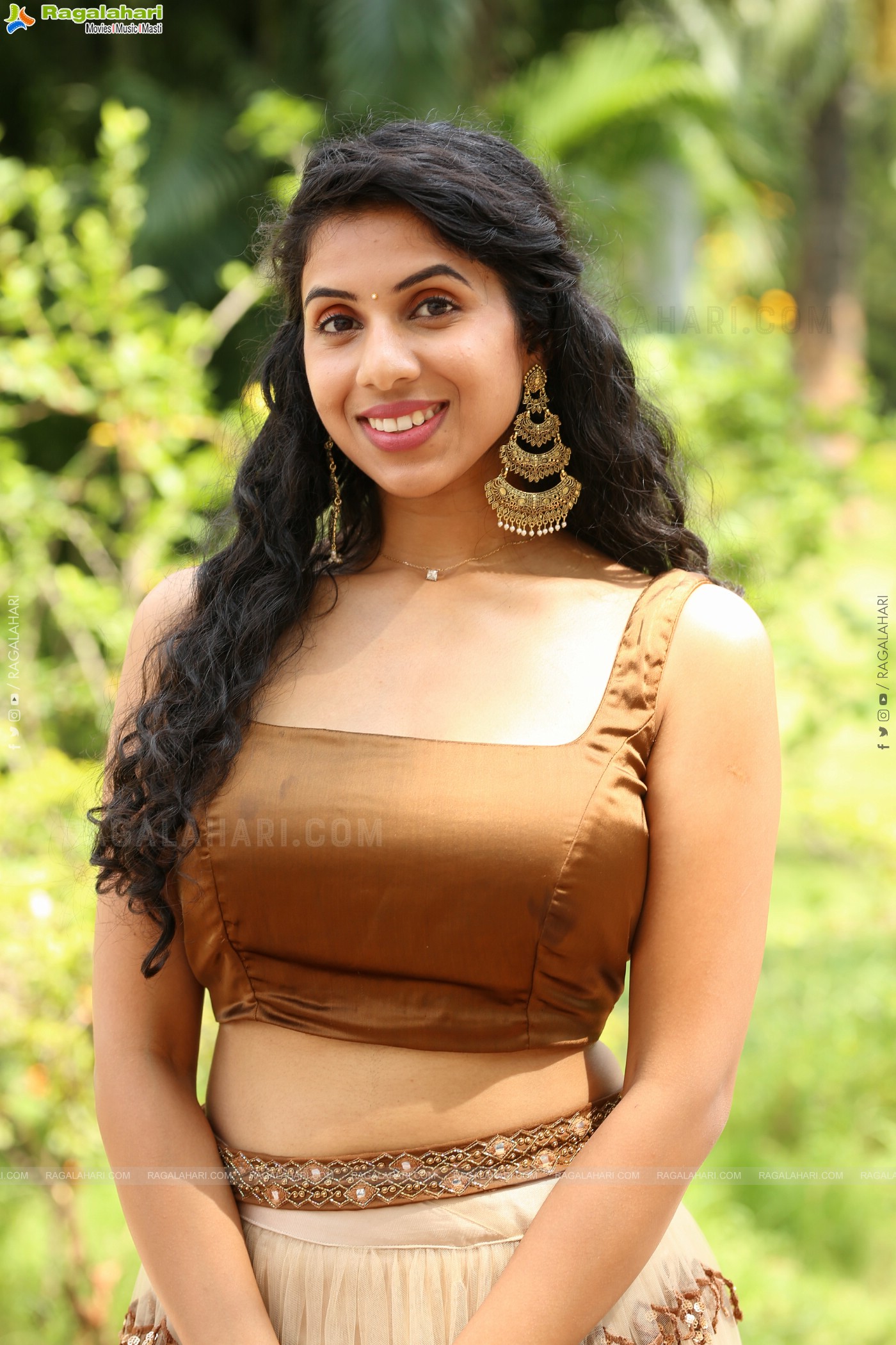 Sravanthi Prattipati at Rahasyam Idam Jagath Press Meet, HD Gallery