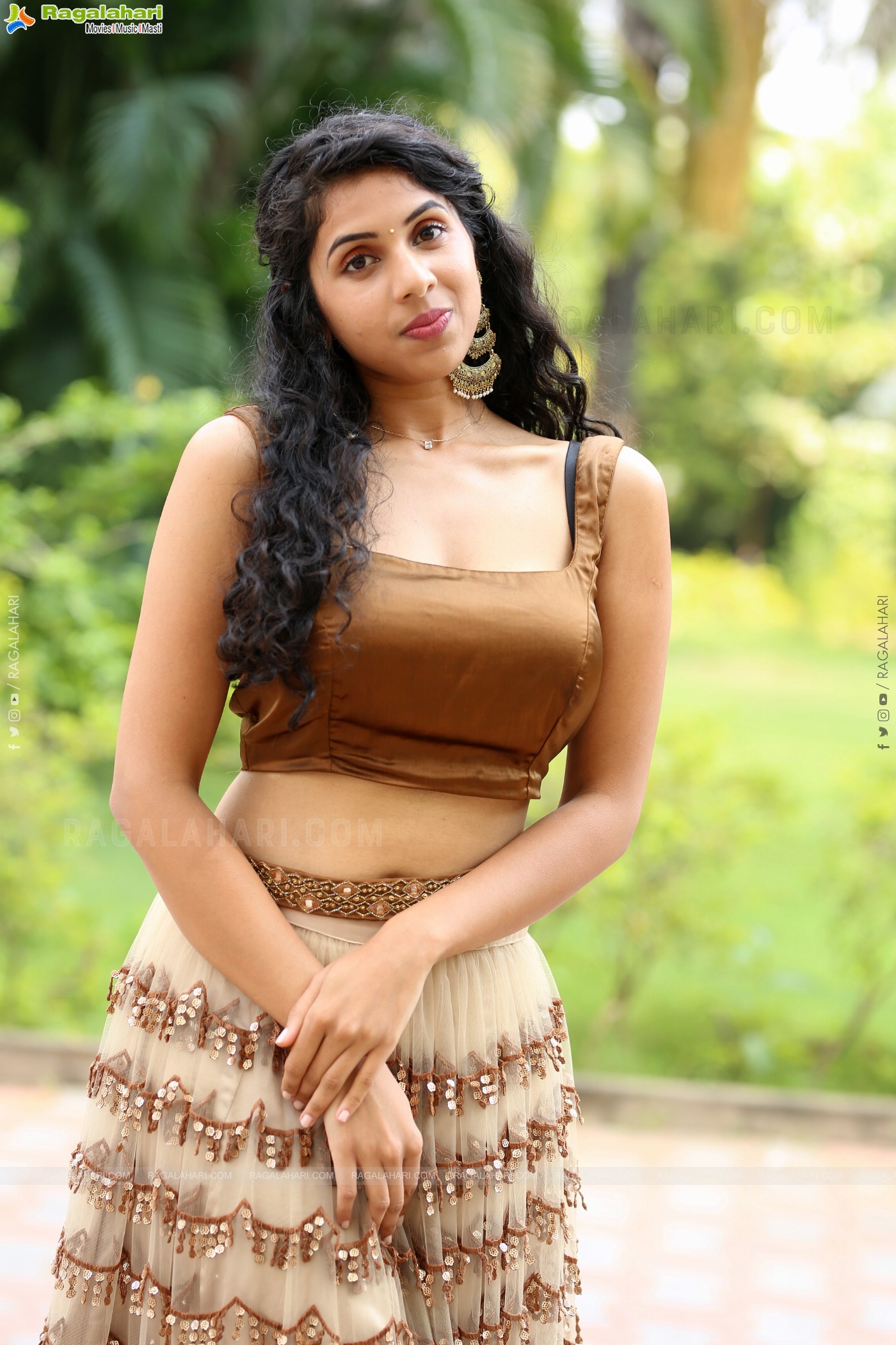 Sravanthi Prattipati at Rahasyam Idam Jagath Press Meet, HD Gallery