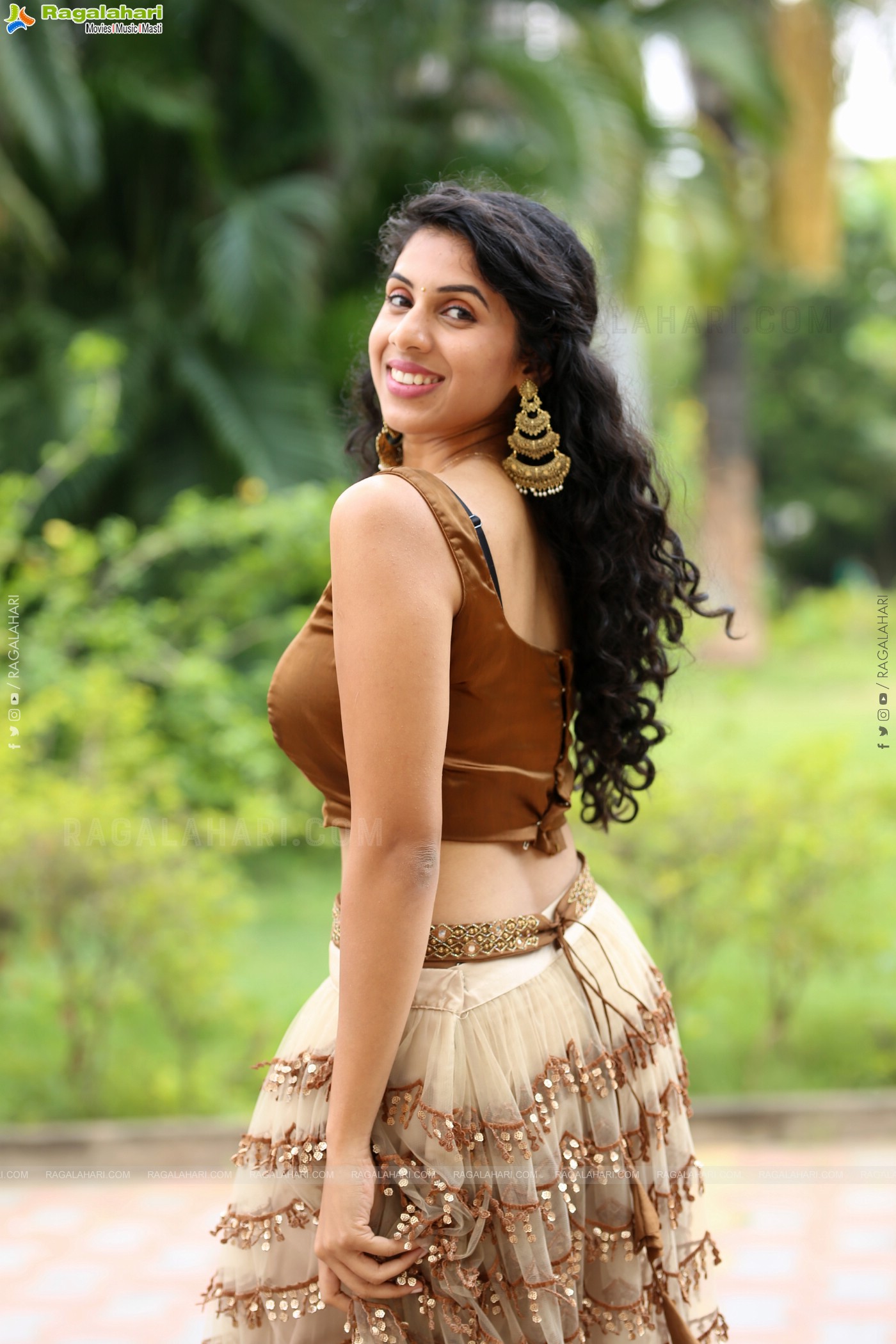 Sravanthi Prattipati at Rahasyam Idam Jagath Press Meet, HD Gallery