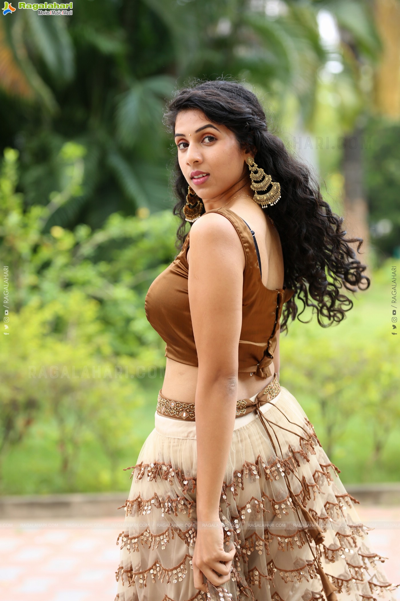 Sravanthi Prattipati at Rahasyam Idam Jagath Press Meet, HD Gallery