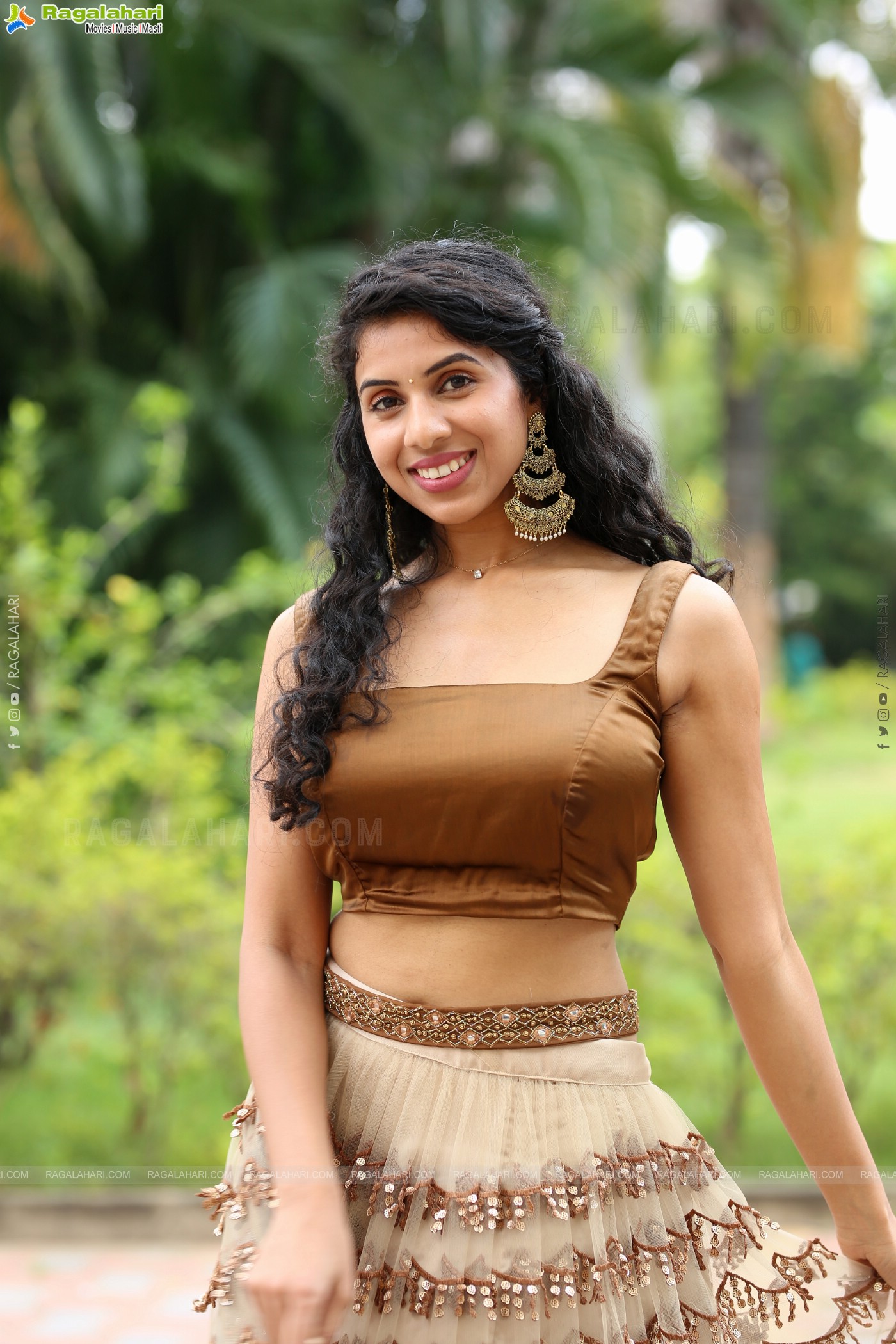 Sravanthi Prattipati at Rahasyam Idam Jagath Press Meet, HD Gallery