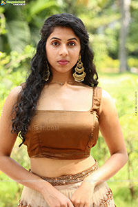 Sravanthi Prattipati at Rahasyam Idam Jagath Press Meet