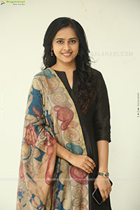 Heroine Sri Divya at Sathyam Sundaram Success Meet