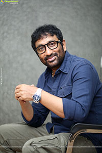 Srinu Vaitla at Viswam Movie Interview, HD Gallery