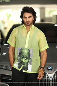 Sudheer Babu at Maa Nanna Superhero Interview, HD Gallery