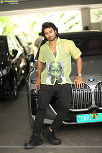 Sudheer Babu at Maa Nanna Superhero Interview, HD Gallery