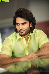 Sudheer Babu at Maa Nanna Superhero Interview, HD Gallery