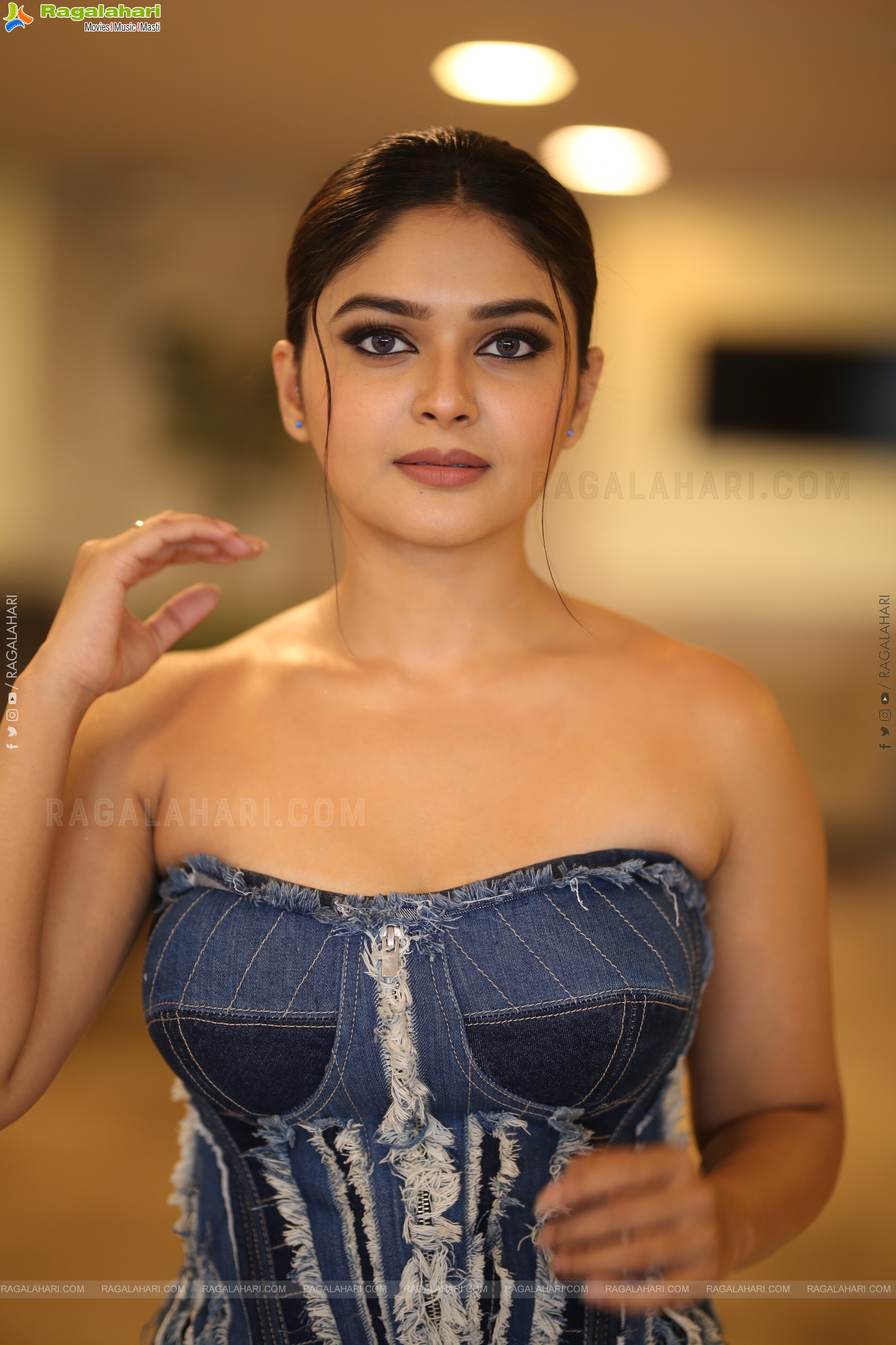 Vaibhavi Shandilya at Martin Pre-release Event, HD Gallery