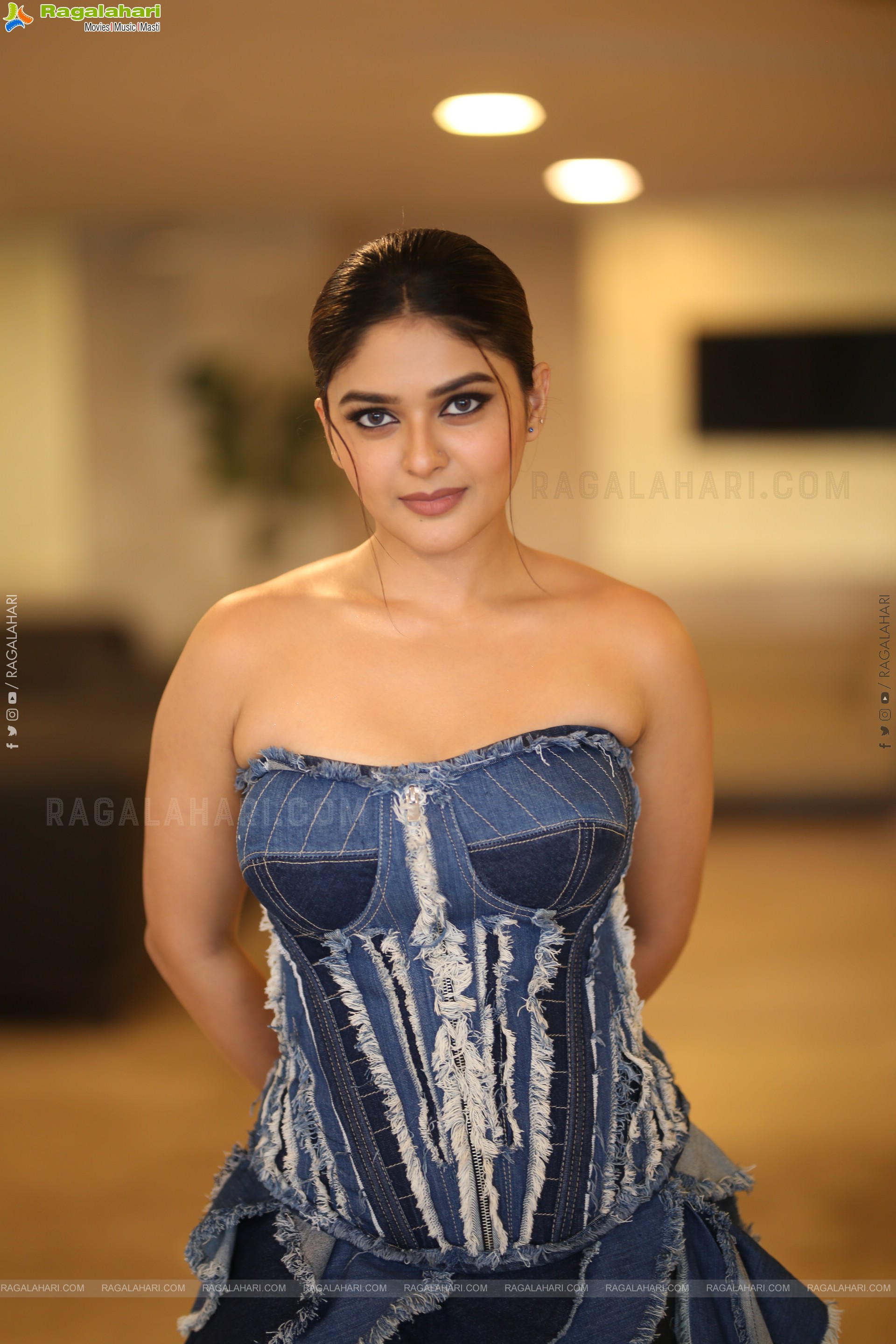 Vaibhavi Shandilya at Martin Pre-release Event, HD Gallery