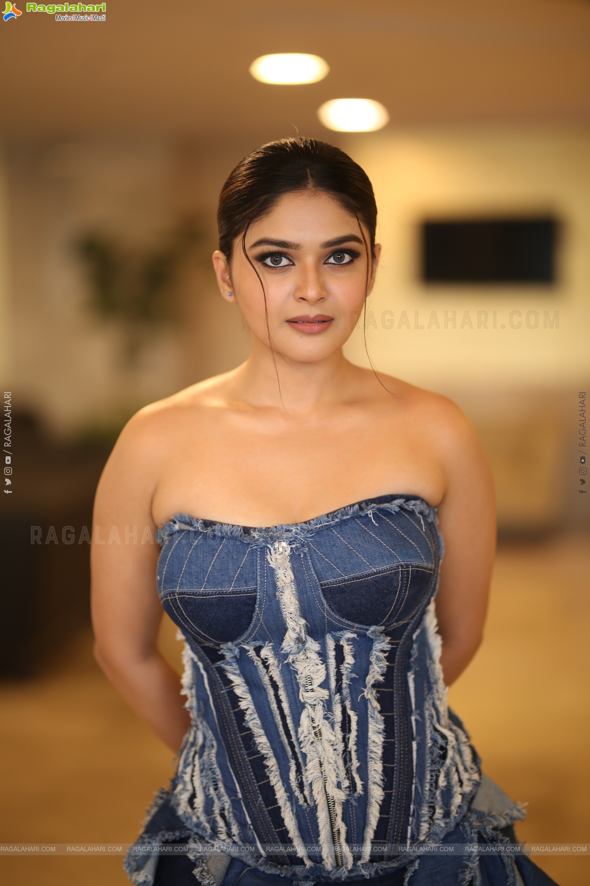 Vaibhavi Shandilya at Martin Pre-release Event, HD Gallery