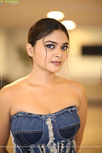 Vaibhavi Shandilya at Martin Pre-release Event, HD Gallery