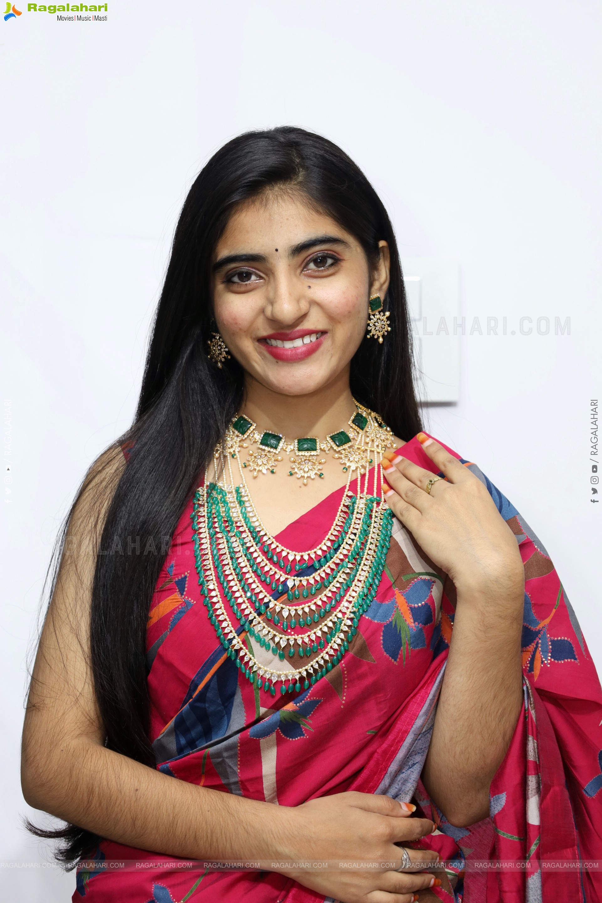 Vandana Chauhan Latest Stills, HD Photo Gallery