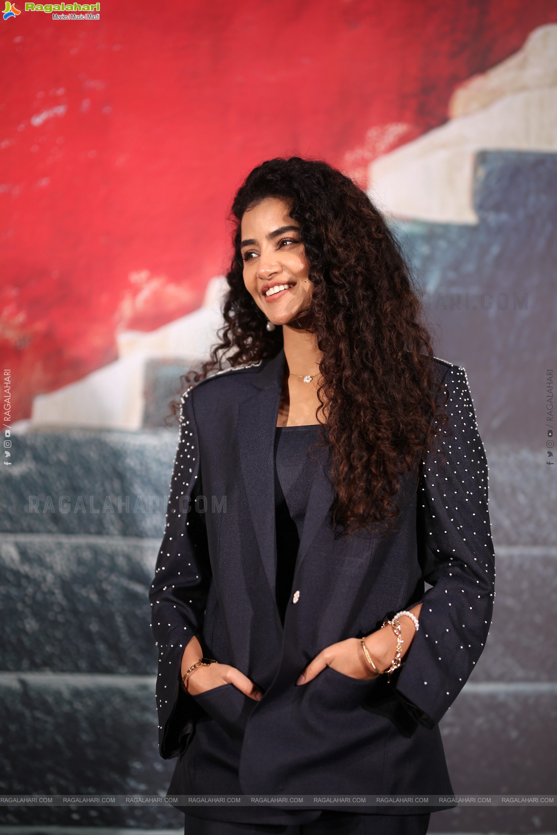 Anupama Parameswaran at Bison Movie Press Meet, HD Gallery