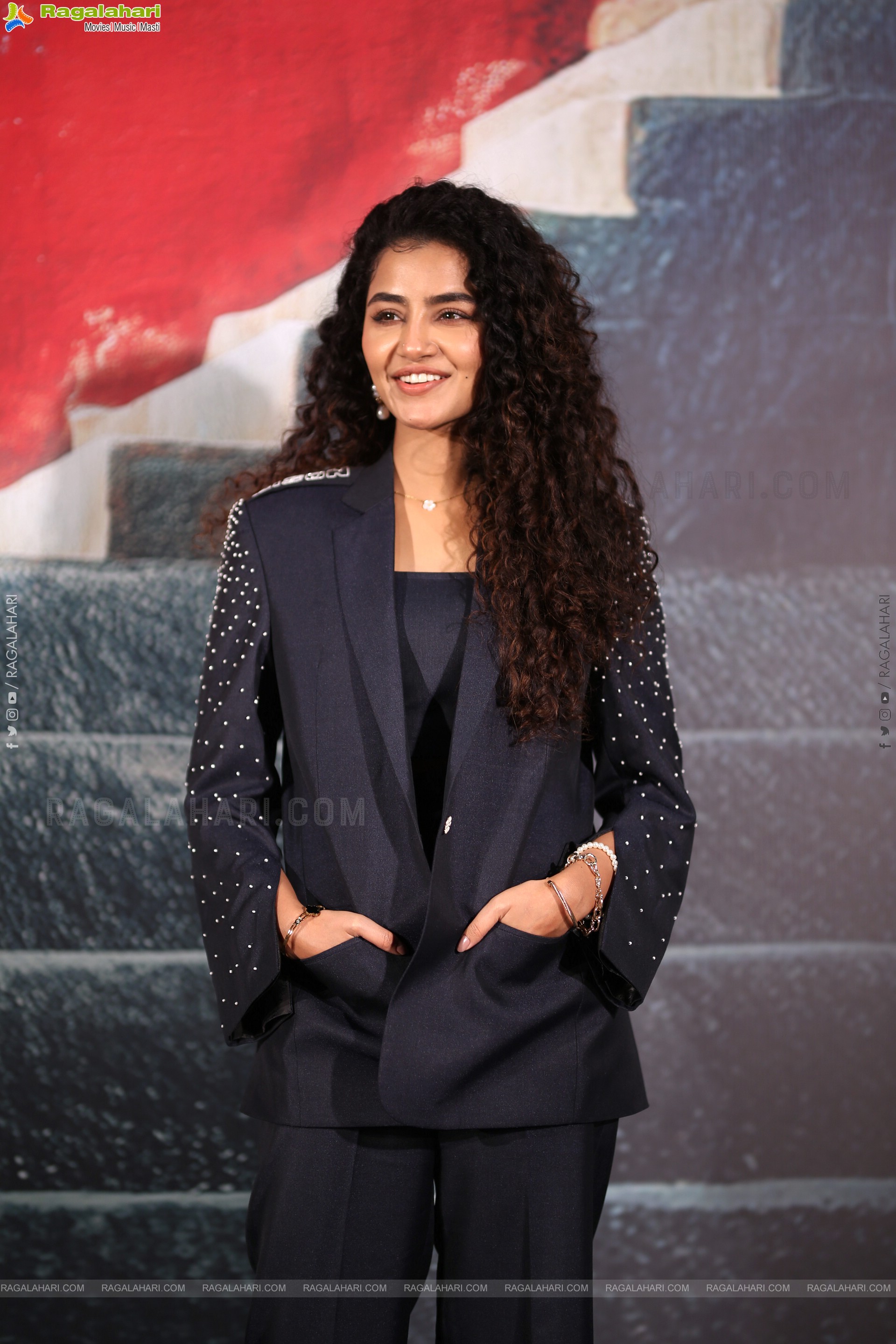 Anupama Parameswaran at Bison Movie Press Meet, HD Gallery