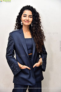 Anupama Parameswaran at Bison Movie Press Meet, HD Gallery