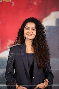 Anupama Parameswaran at Bison Movie Press Meet, HD Gallery